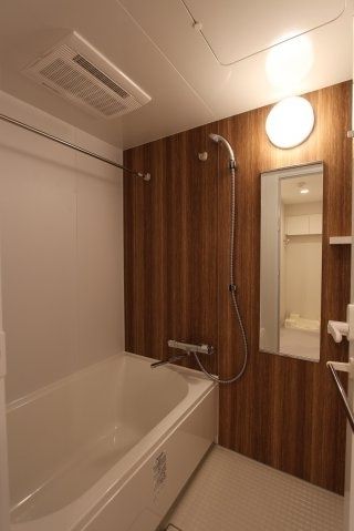 バス・シャワールーム　内見の予約先はタウンハウジング中野店になります★