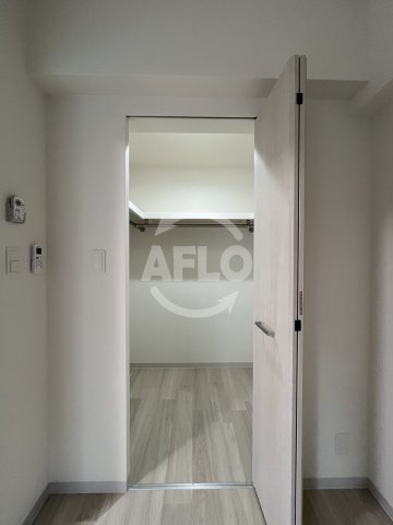 収納　セイワパレス新大阪　ウォークインクローゼット