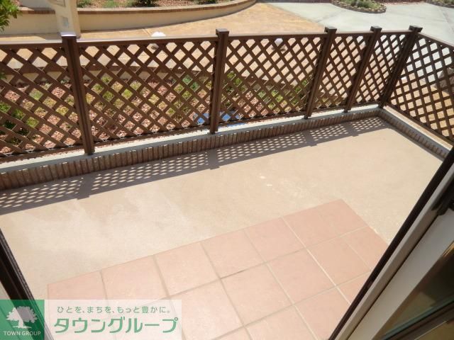 バルコニー　1Fはテラスです