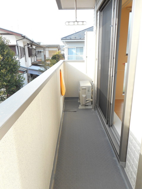 バルコニー　広々バルコニー