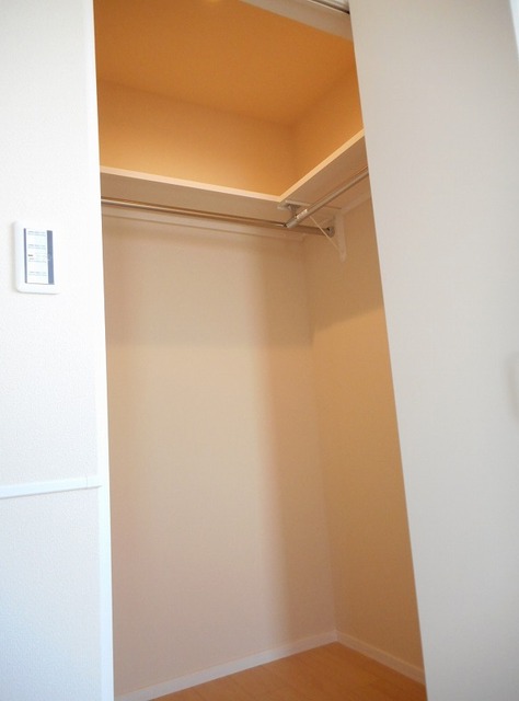 収納　嬉しいウォークインクローゼット