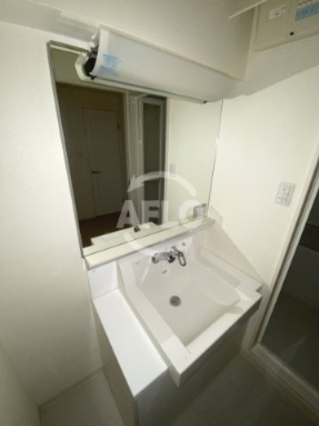 洗面設備　サクシード南森町　独立洗面化粧台