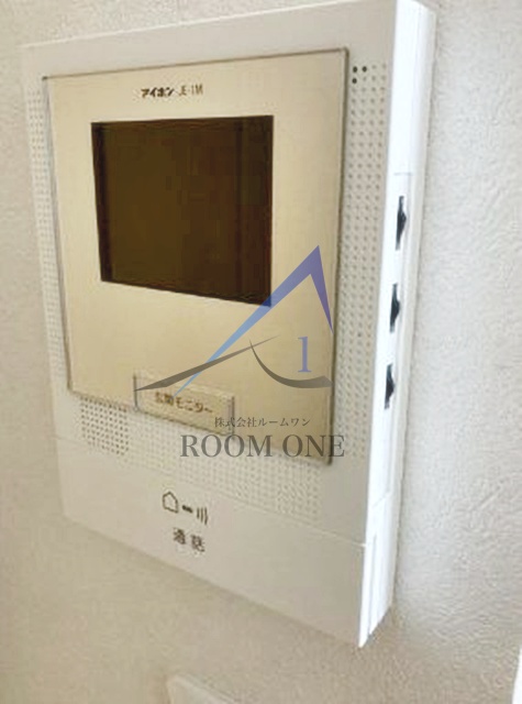 セキュリティ　モニター付きインターホンです。