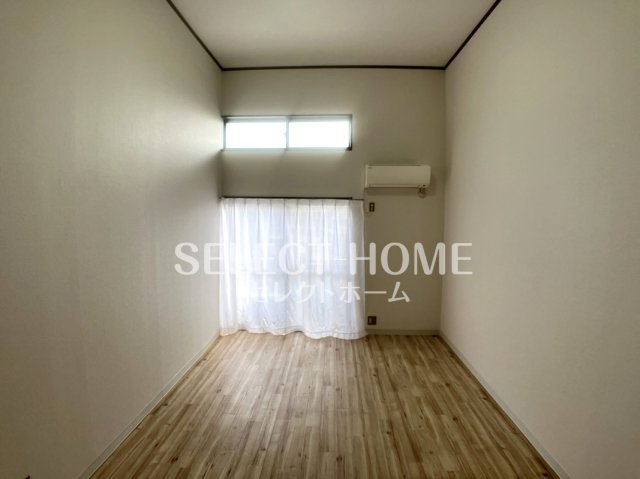 その他部屋・スペース　広くて明るい寝室 同型タイプ