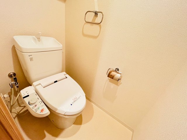 トイレ　※別部屋参考写真