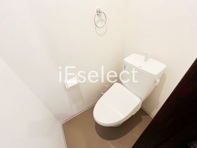 トイレ　洗浄機能付き♪