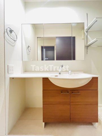 洗面設備　※反転タイプになります