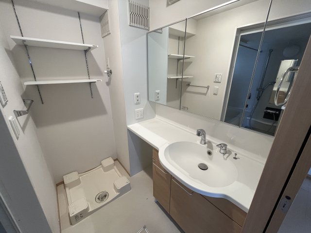 洗面設備　※別部屋写真参考※