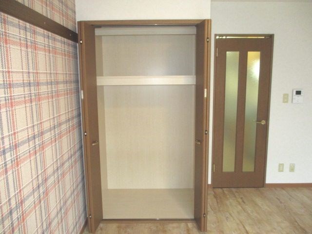 収納　類似画像・現況優先