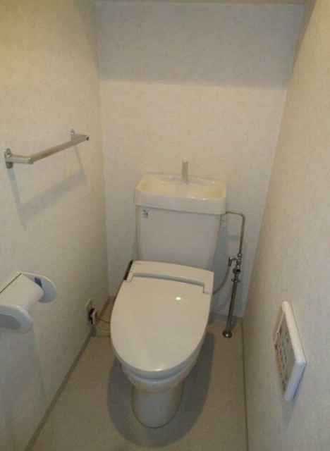 トイレ　別部屋参照