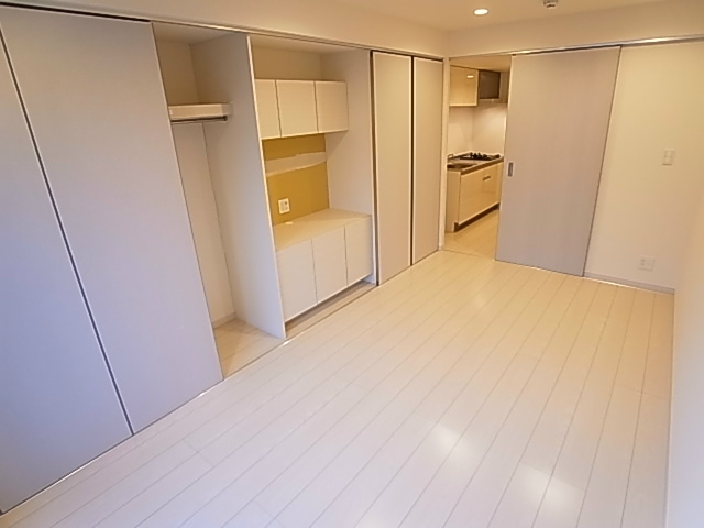 居室・リビング　別物件同型