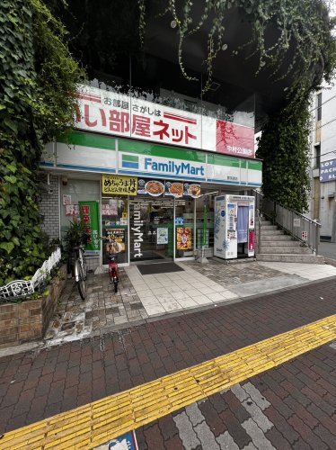 コンビニ　ファミリーマート 豊国通店（コンビニ）まで403m