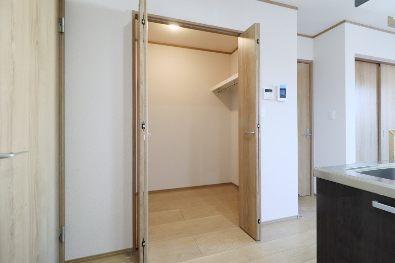 収納　図面と現状に相違がある場合には現状を優先