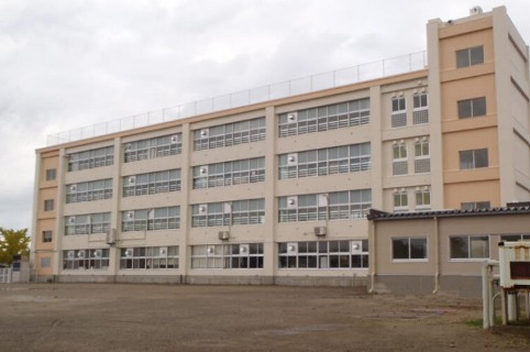 小学校　新潟市立結小学校（小学校）まで1062m