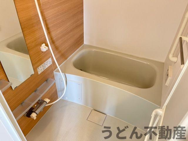 バス・シャワールーム　うどん県のお部屋探しはうどん不動産へ うどんちゃんとLINE