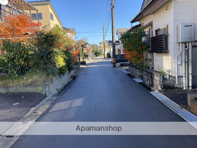 その他　前面道路（その他）まで0m