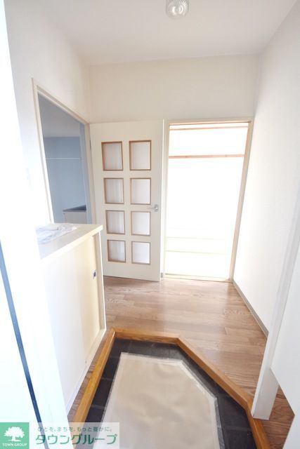 玄関　★同物件別部屋参考写真★
