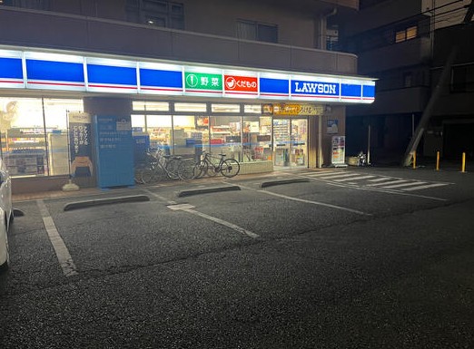コンビニ　ローソン川崎塚越2丁目店（コンビニ）まで424m