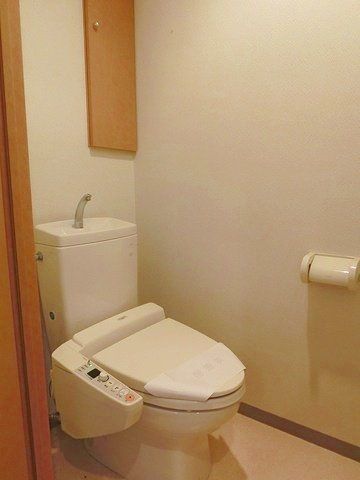 トイレ　ウォシュレット完備！