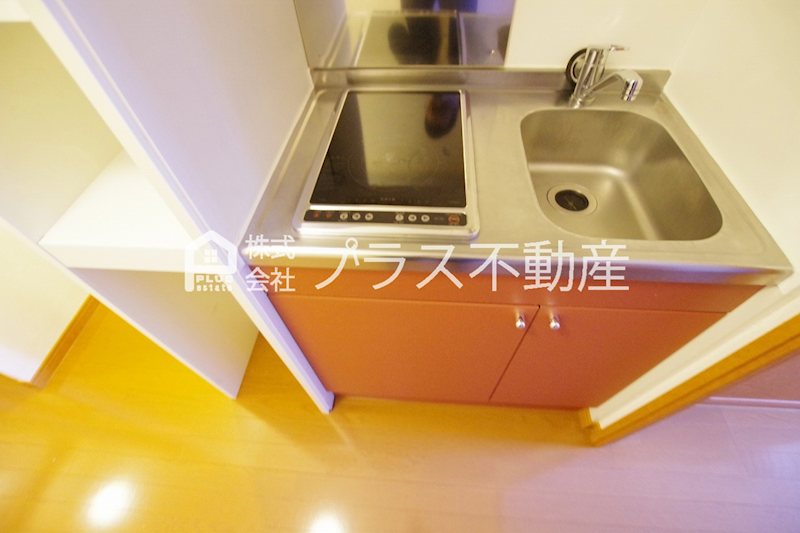 キッチン　設備・仕様は号室により異なる為、現況を優先致します。