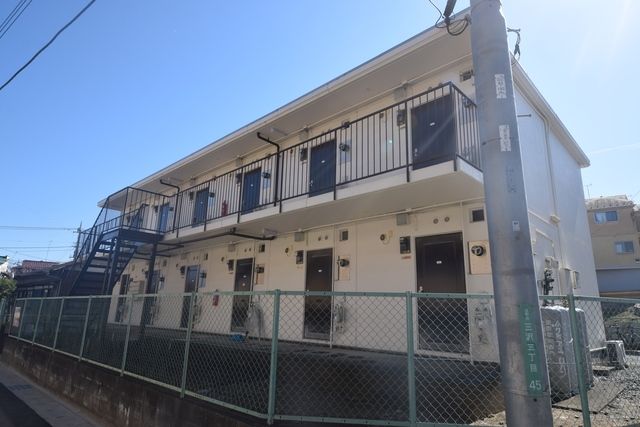 建物外観　★お部屋探しはタウンハウジング高幡不動店まで★