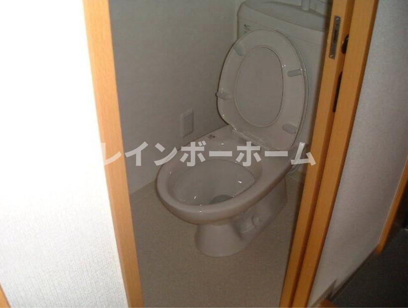 トイレ　コンパクトで使いやすいトイレです