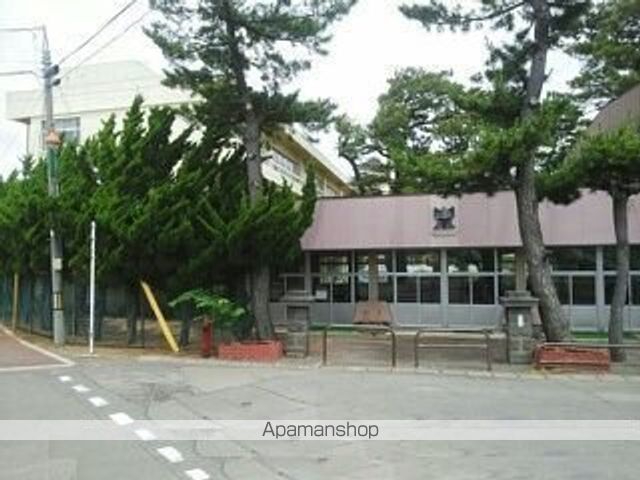 小学校　象潟小学校（小学校）まで950m