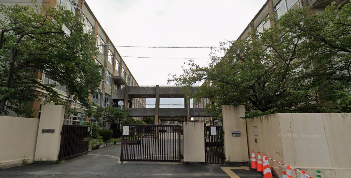 中学校　京都市立神川中学校（中学校）まで1040m