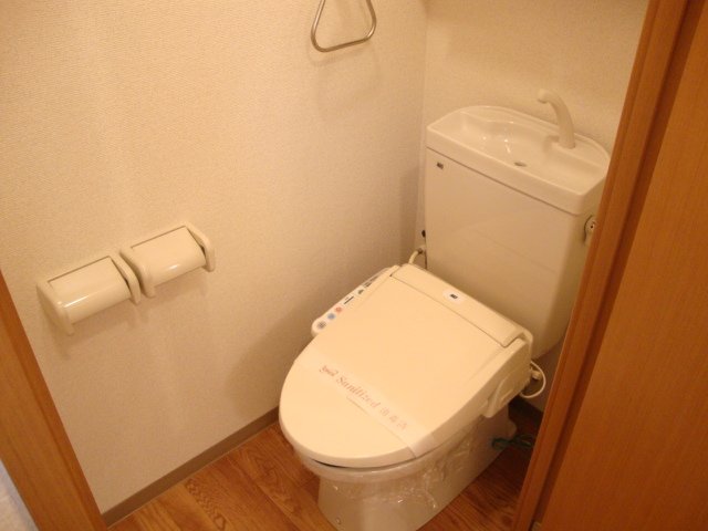 トイレ　シャワー付トイレ