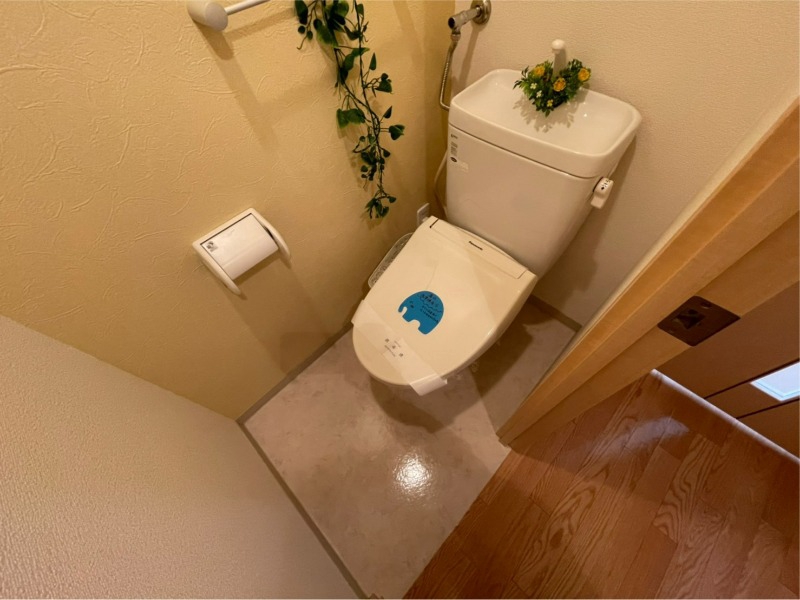 トイレ　トイレです。ウォシュレット付を探している方、おすすめです。