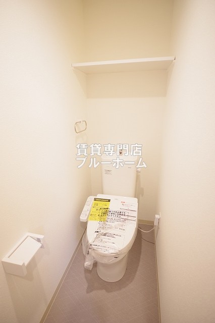 トイレ　温水洗浄便座付きのトイレです！