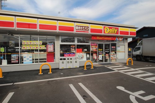 コンビニ　デイリーヤマザキ 宗像日の里店（コンビニ）まで1046m