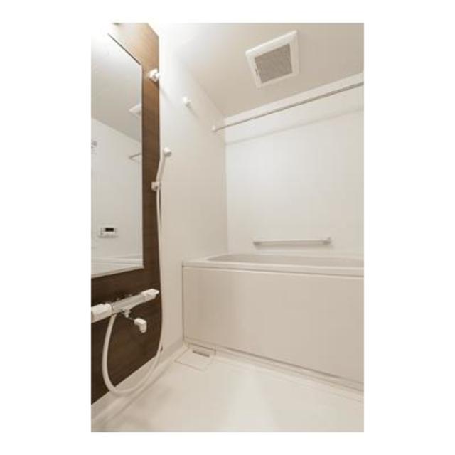 バス・シャワールーム　※写真は同タイプ住戸です。
