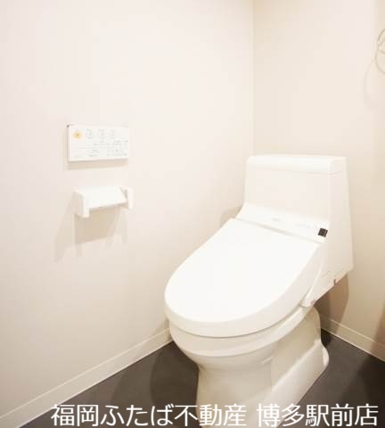 CRASTINE井尻のトイレ写真