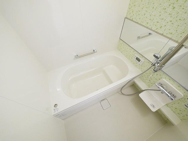 バス・シャワールーム　お風呂で日々の疲れを落としましょう