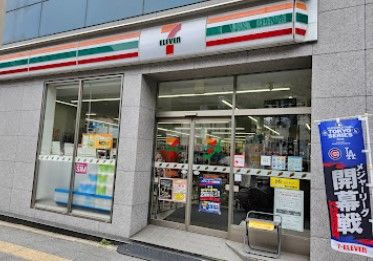 コンビニ　セブンイレブン 仲御徒町駅前店（コンビニ）まで69m