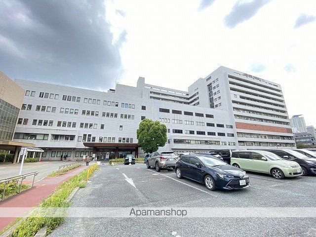 病院　国立病院機構大阪医療センター（病院）まで160m