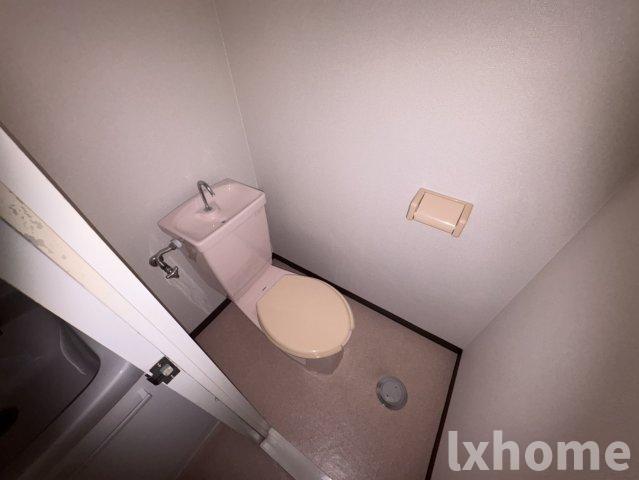 トイレ　シンプルで使いやすいトイレです