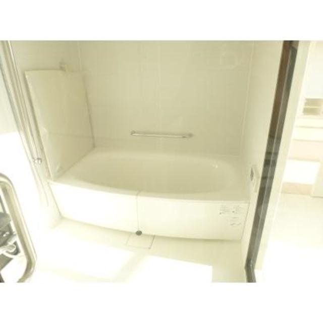 バス・シャワールーム　※別部屋の参考写真です。