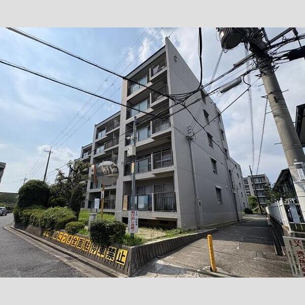 新大宮ハイタウンC棟の外観写真