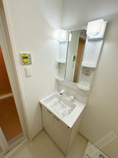 洗面設備　シャンプードレッサー付き・朝シャンもこちらで♪♪