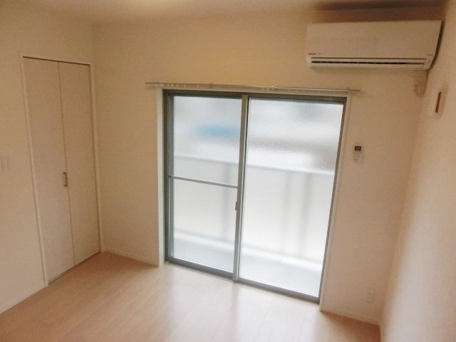 その他部屋・スペース　エアコン付きの洋室です