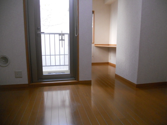 コリヌ新大塚の居間写真