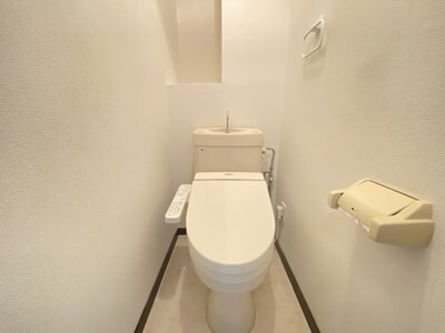 ＪＲ東海道本線 逢妻駅 徒歩8分 4階建 築38年のトイレ写真