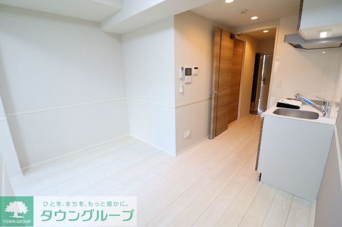 ゲートレジデンス鶴見の居間写真