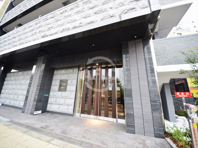 エントランス　プレサンス難波駅前　エントランスアプローチ