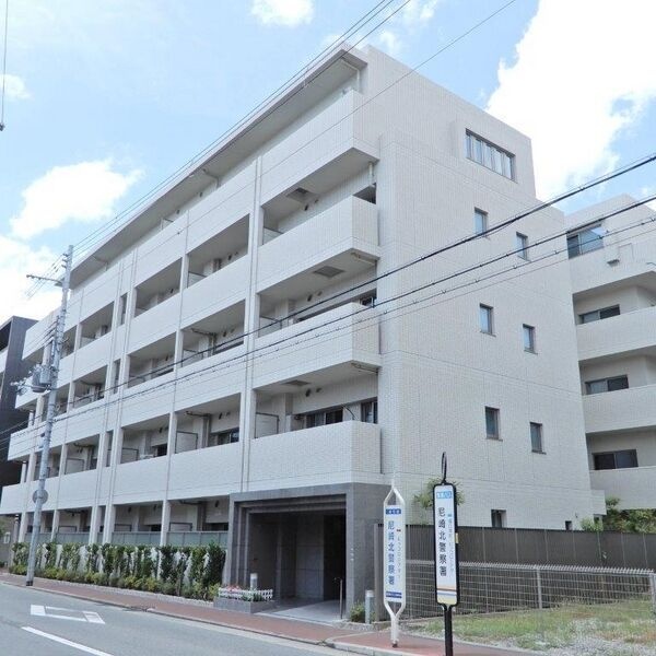 ラ テール南塚口の外観写真