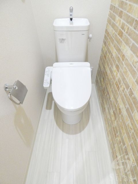 阪急宝塚線 曽根駅 徒歩10分 3階建 築7年のトイレ写真