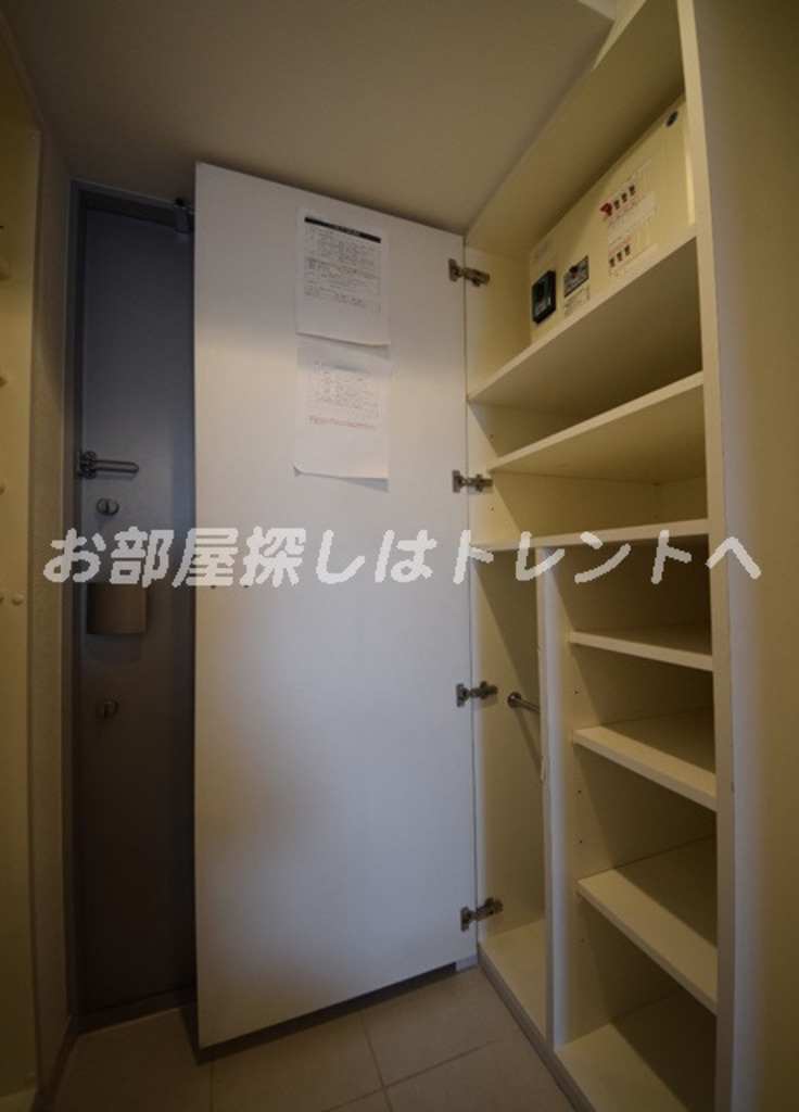 レジディア文京本駒込の玄関写真