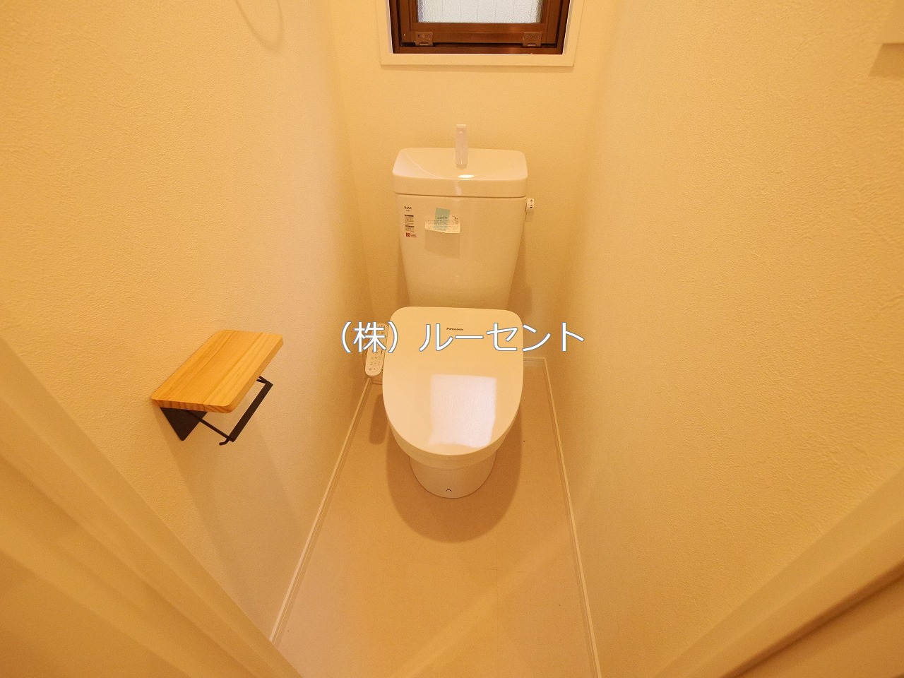 都営三田線 春日駅 徒歩7分 5階建 築45年のトイレ写真